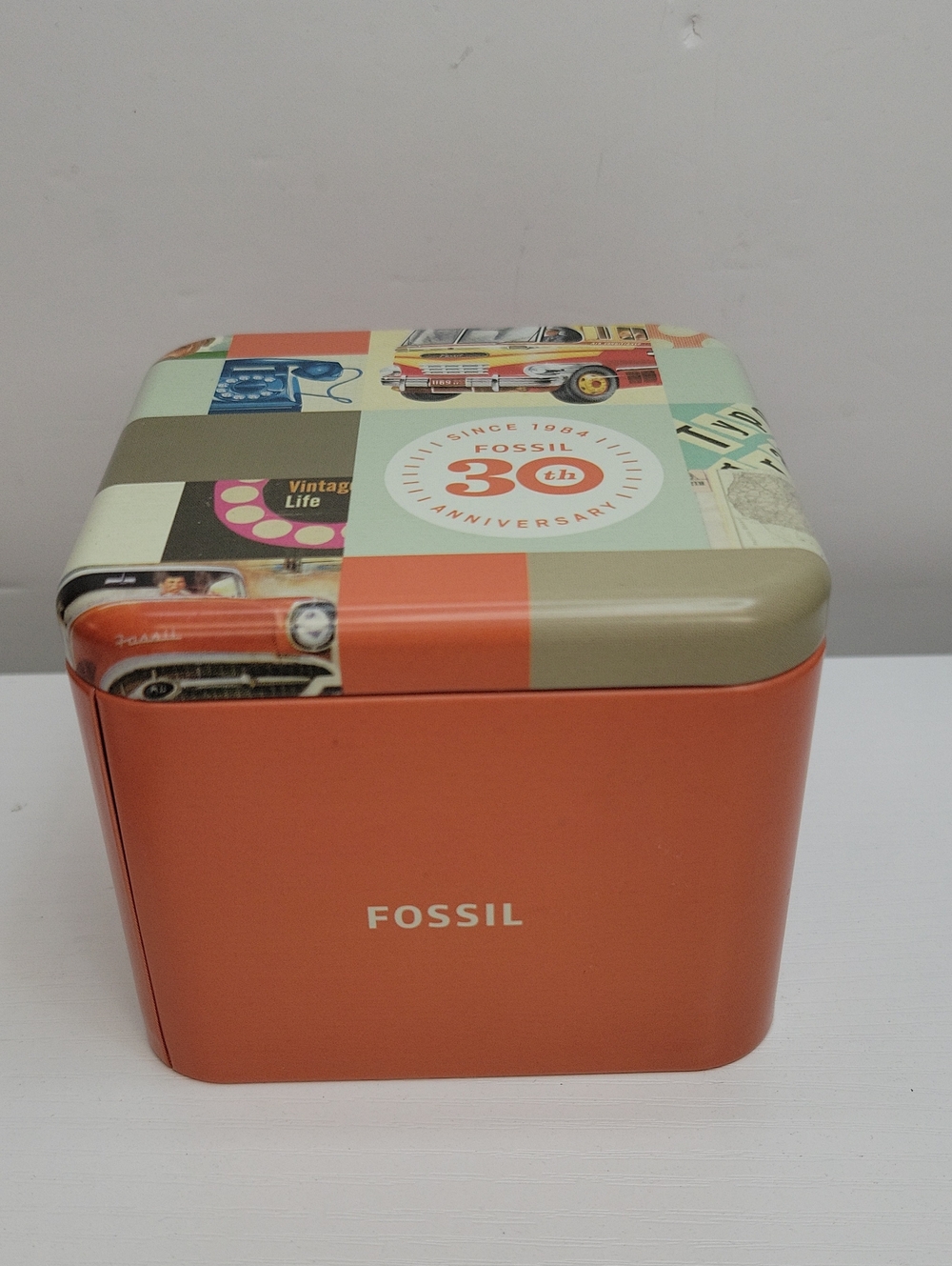 Fossil Tin Filled With Brooches - Picture 3 of 3
